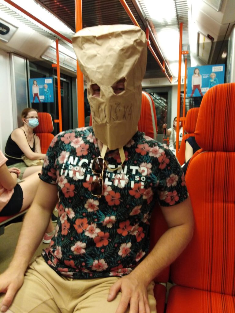 Testing the mask in Prague underground.