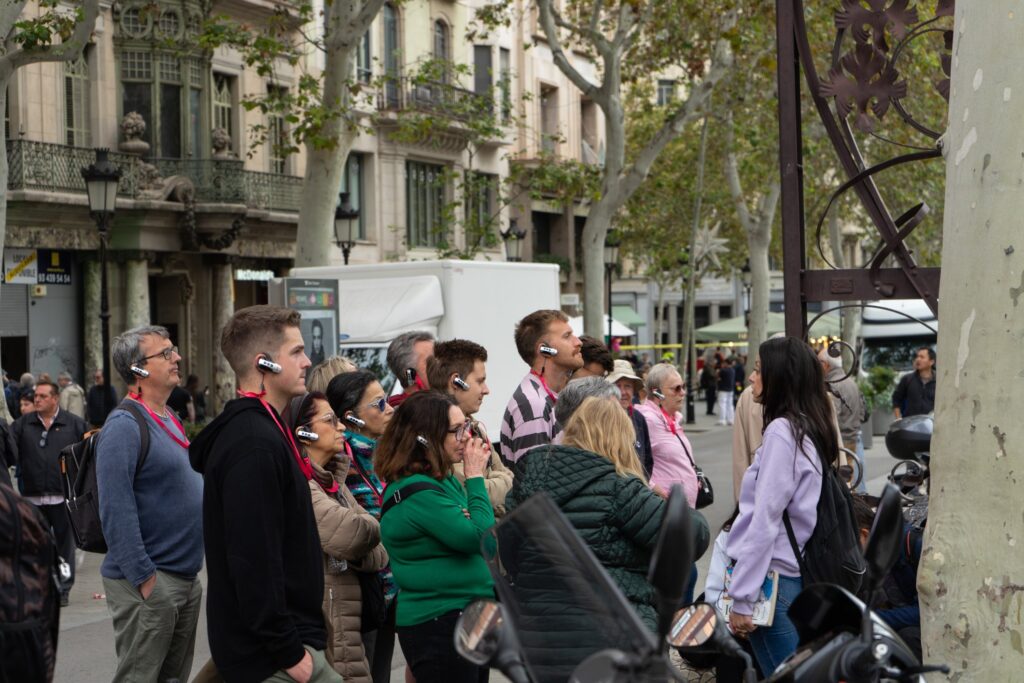 Turisté s HandsFree sety.